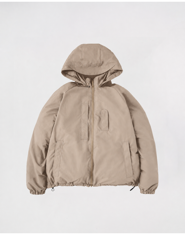트레디셔널 웨더웨어 베이지 DOWN JACKET 001 다운 재킷 상세