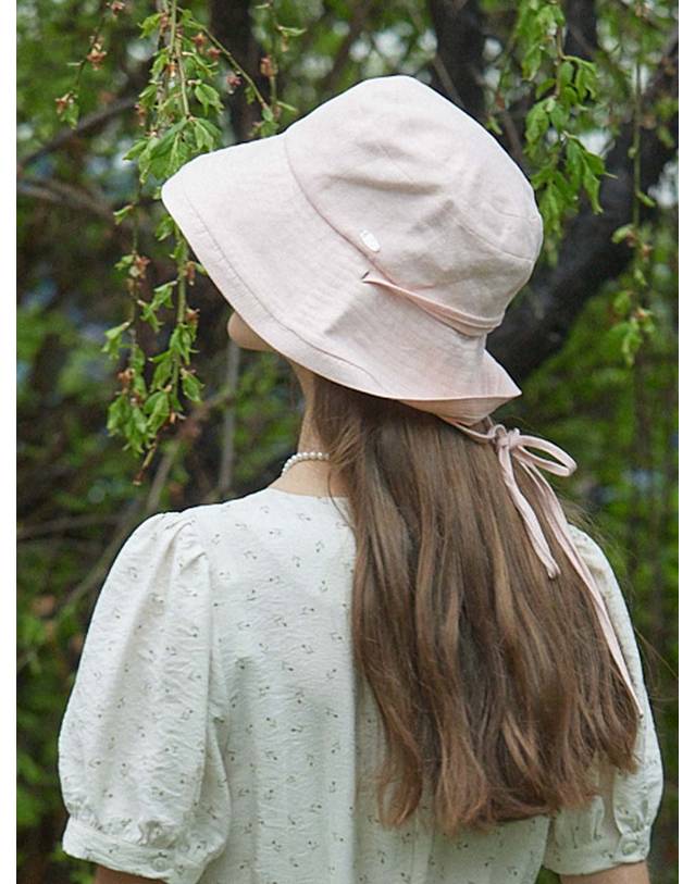 논로컬 Linen Ribbon Bucket Hat - Pink 착용컷