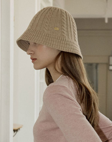 Cable Knit Bucket Hat - Beige
