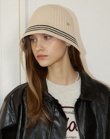 Three Stripe Knit Bucket Hat - Light Beige