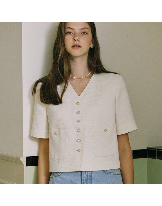 논로컬 V-neck Tweed Half Sleeve Jacket - Ivory 착용컷