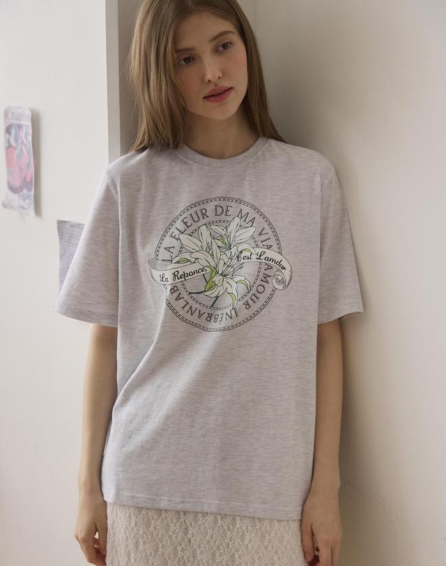 논로컬 Lily Print T-shirt - Light Grey 착용컷