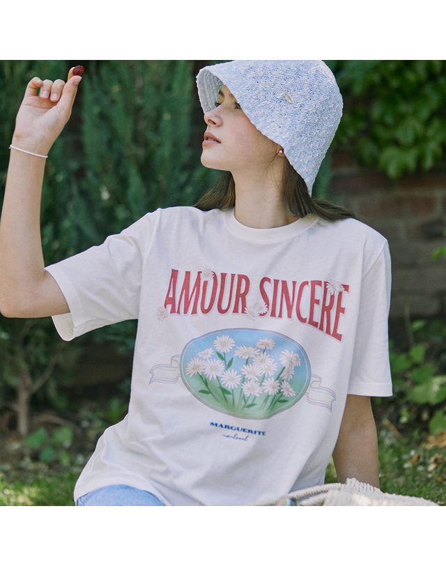 논로컬 Vintage Marguerite Print T-shirt - Off White 착용컷