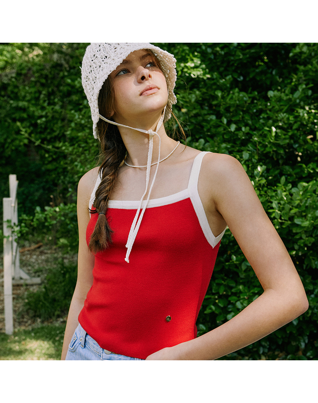 논로컬 Color Block Sleeveless Knit - Red 착용컷