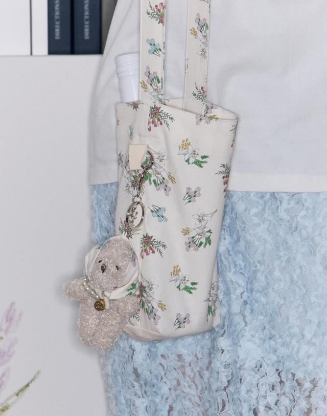 논로컬 [논로컬 X 이하여백] Hair Kerchief Bear keyring - Light Beige 착용컷