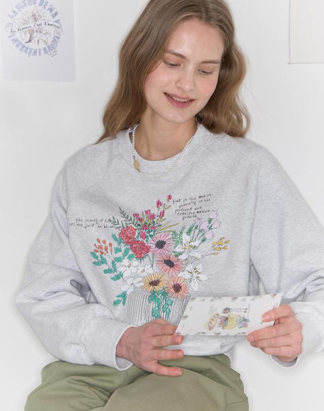 논로컬 [논로컬 X 이하여백] Vase Hand Drawing Sweatshirt - Light Grey 착용컷