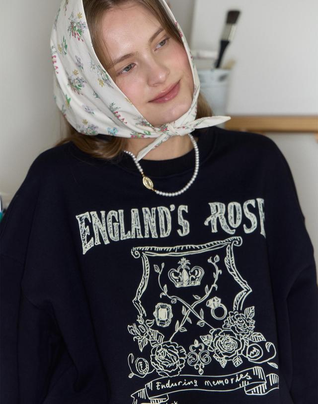 논로컬 [논로컬 X 이하여백] Rose Hand Drawing Sweatshirt - Navy 착용컷