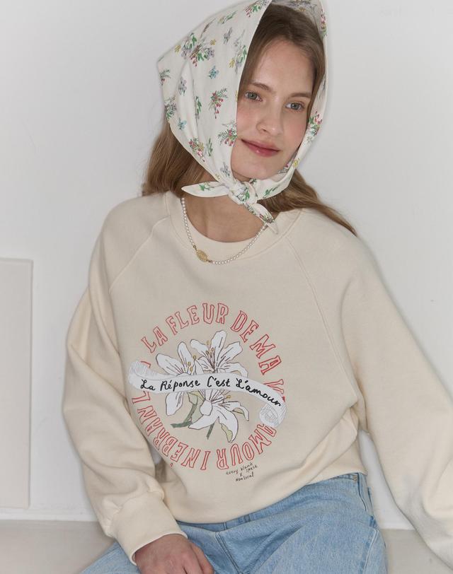 논로컬 [논로컬 X 이하여백] Lily Hand Drawing Sweatshirt - Cream Yellow 착용컷