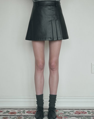 Leather Half Pleats Mini Skirt - Black
