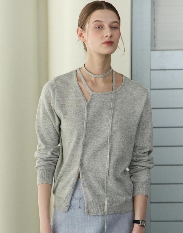 논로컬 Cut Out Detachable Tie Knit Top - Melange Grey 착용컷