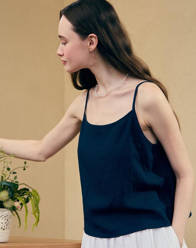 논로컬 Linen Basic Sleeveless - Navy 착용컷