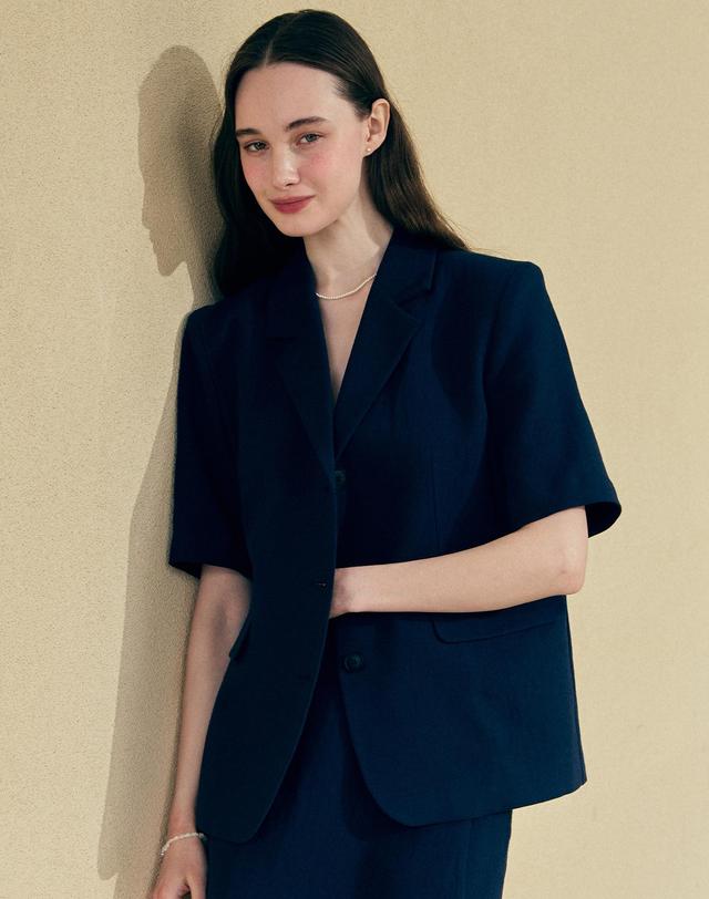 논로컬 Linen Half Sleeve Jacket - Navy 착용컷