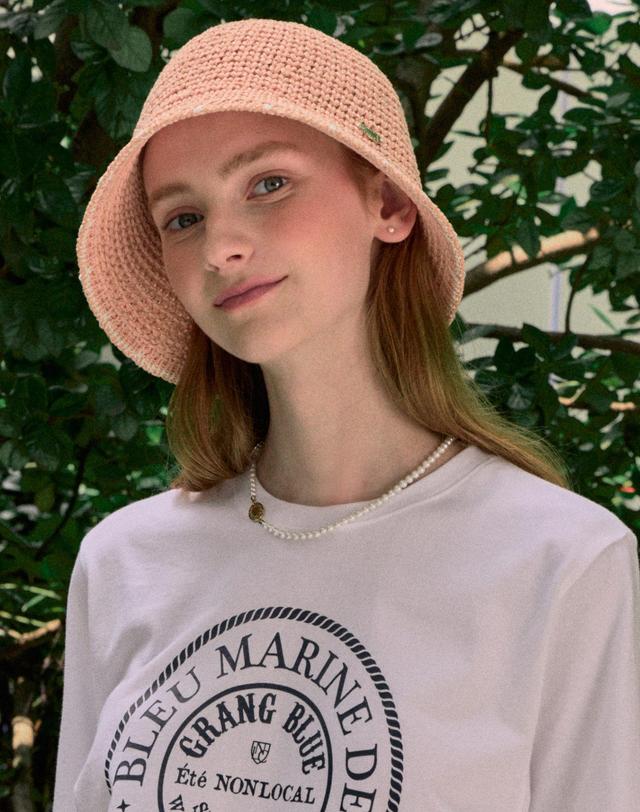 논로컬 Line Point Bucket Hat - Peach 착용컷