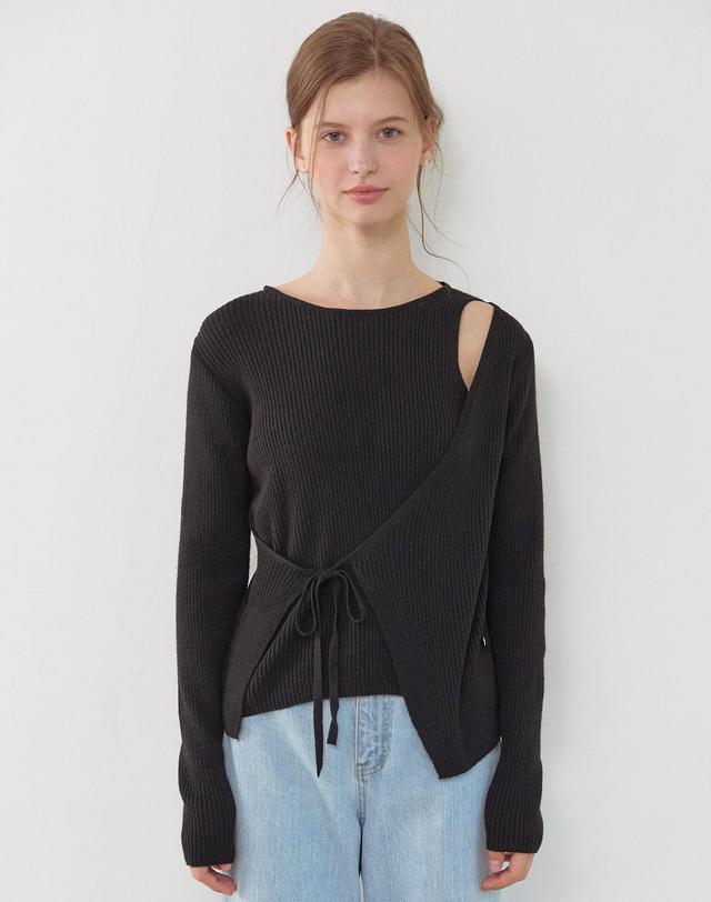 논로컬 Cut Out Diagonal Wrap Knit - Black 착용컷