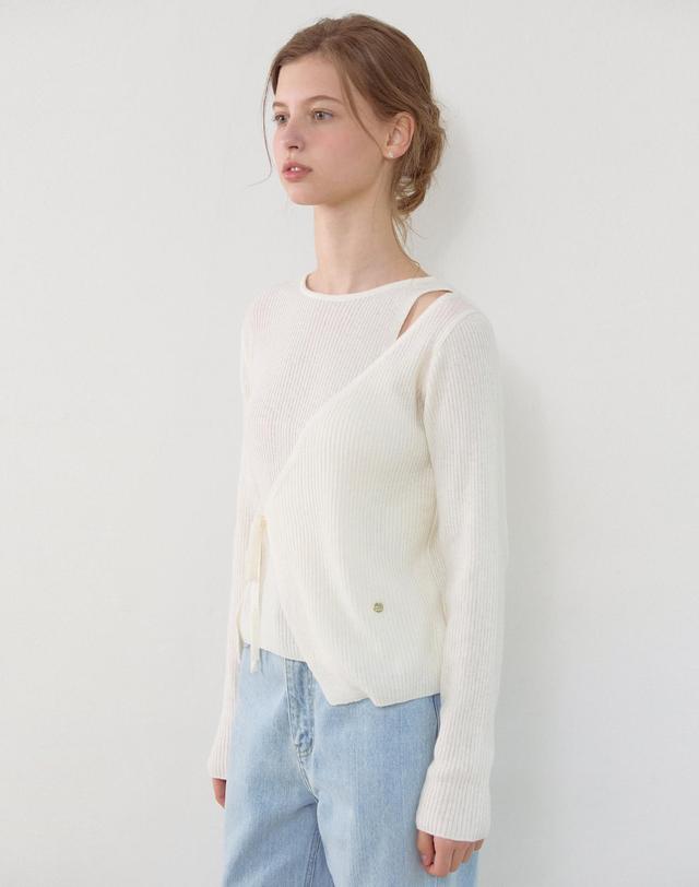 논로컬 Cut Out Diagonal Wrap Knit - Ivory 착용컷