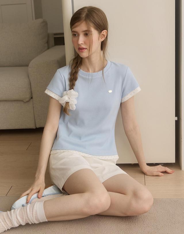 논로컬 플라워 패턴 레이어드 티셔츠 - Light Blue 착용컷