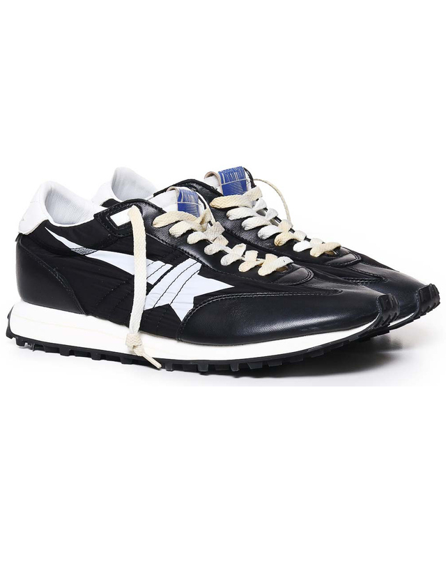 골든구스 25SS 마라톤 M77 스니커즈 GMF00683 F005459 90167 착용컷