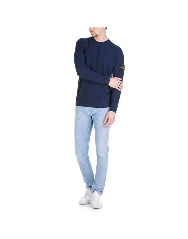 스톤아일랜드 와펜 롤링넥 니트 다크블루 6815534D2 V0026 착용컷