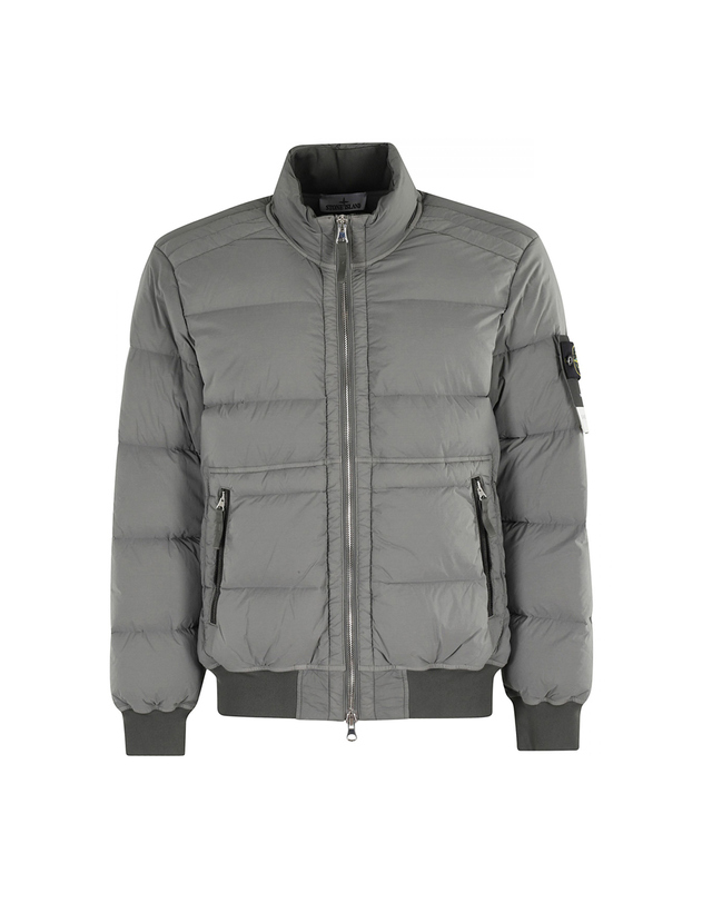 스톤아일랜드 25FW 와펜 심리스 터널 나일론 패딩자켓 그레이 K2S15 4100039 S0028 V006B 착용컷