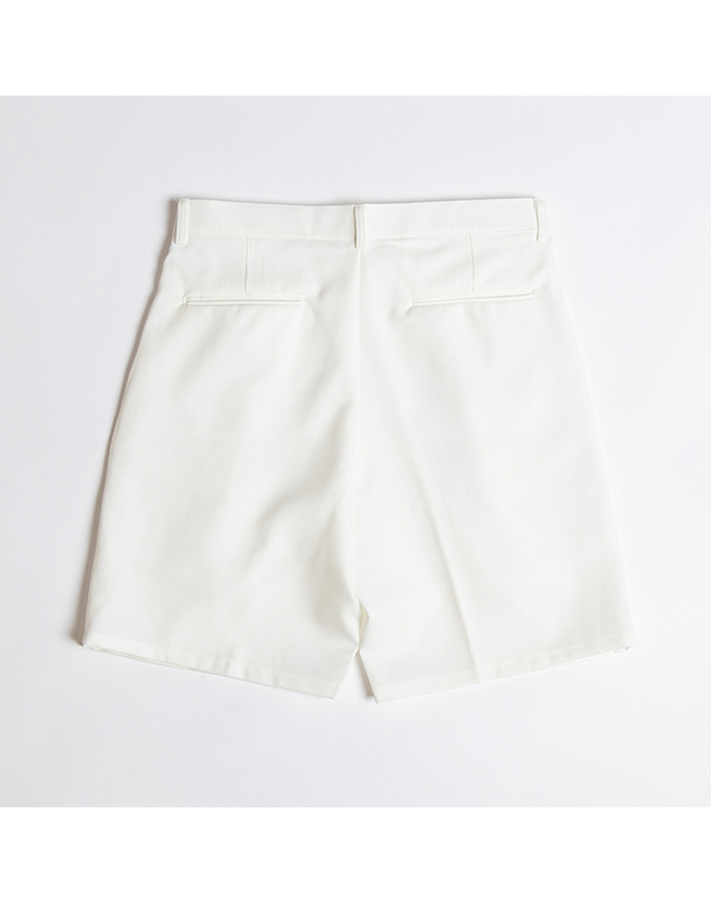 스트라이크 엘리건트 플리츠 쇼츠 Elegant Pleat Shorts (WHITE) 착용컷