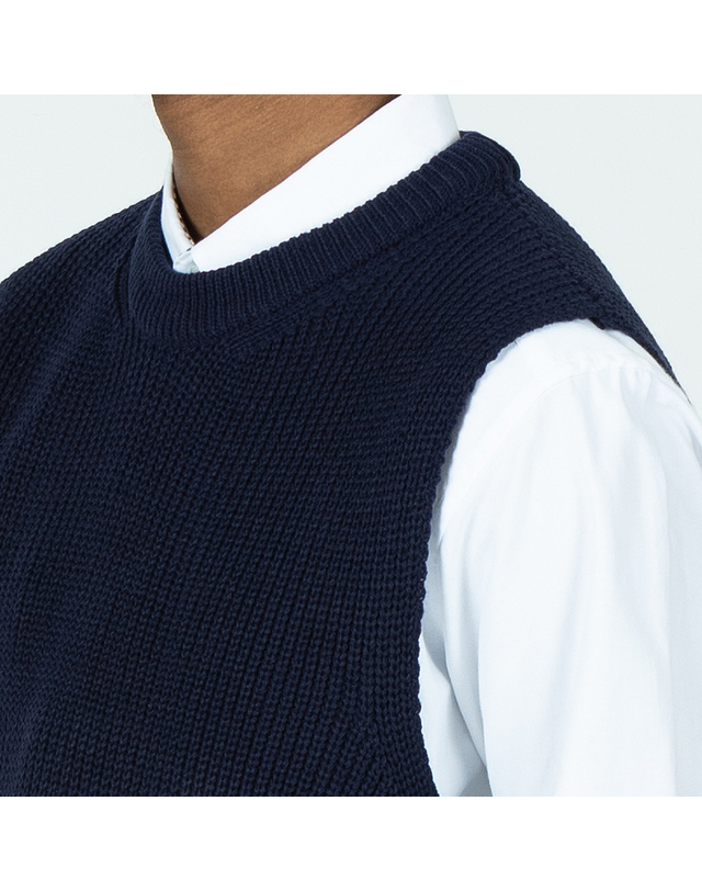 스트라이크 언노운 니트 베스트 Unknown Knit Vest (NAVY) 착용컷