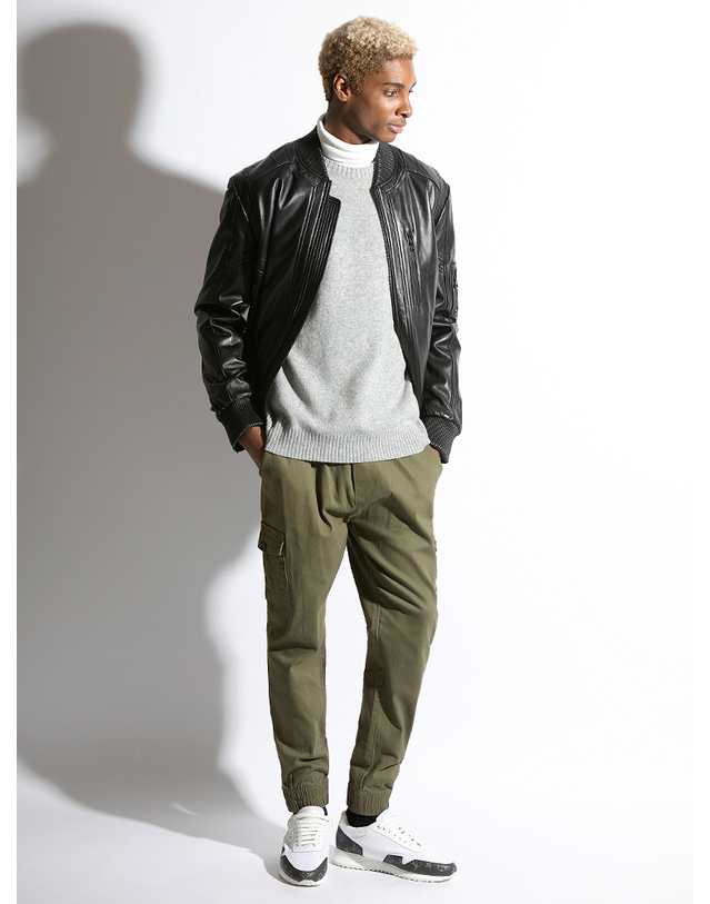 스트라이크 에스티알 릴랙스 카고 조거팬츠 Str Relax Cargo Joggers (KHAKI) 착용컷