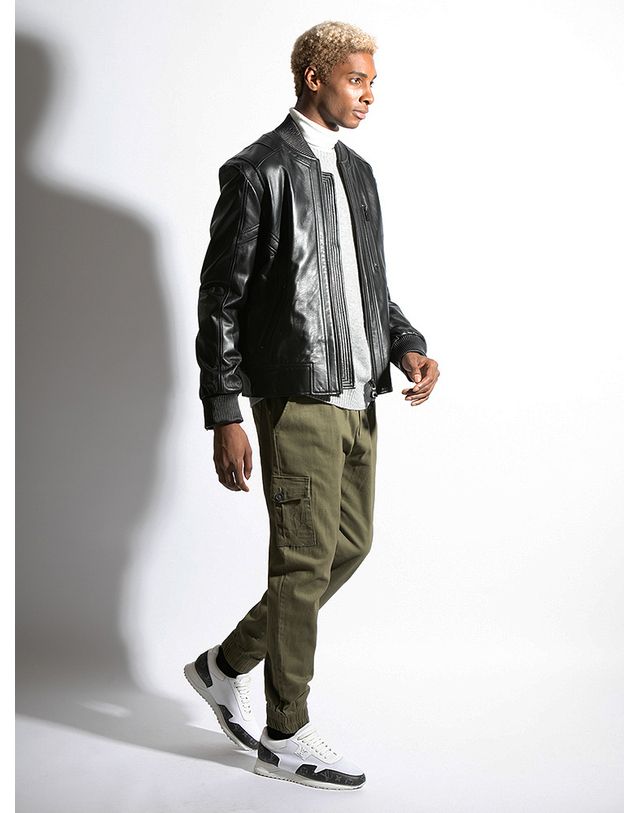 스트라이크 에스티알 릴랙스 카고 조거팬츠 Str Relax Cargo Joggers (KHAKI) 착용컷
