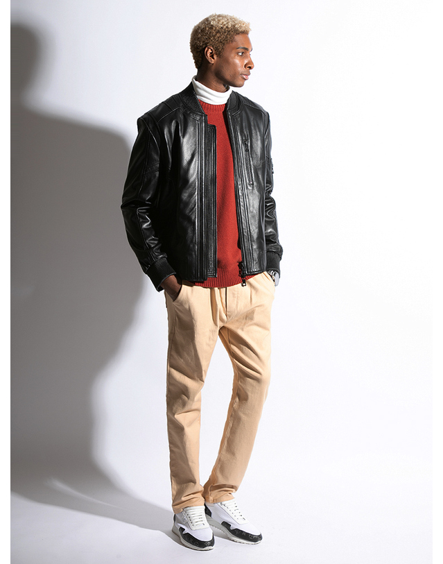 스트라이크 에스티알 릴랙스 캐주얼 치노즈 Str Relax Casual Chinos (BEIGE) 착용컷