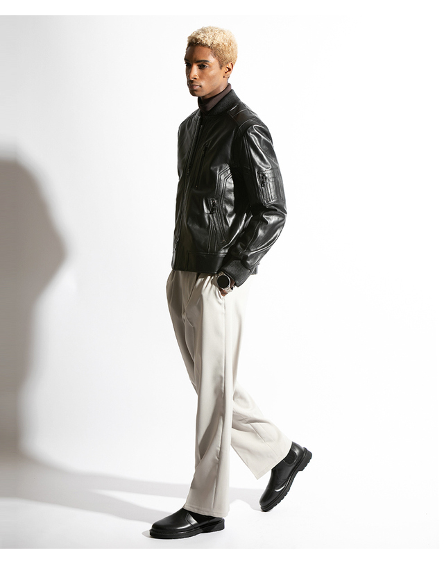 스트라이크 엘리건트 핀턱 트라우저스 Elegant Pin Tuck Trousers (IVORY) 착용컷