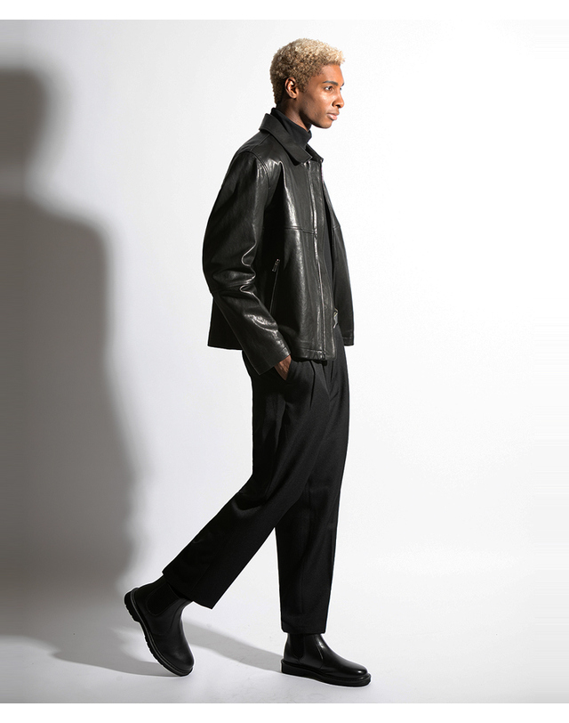 스트라이크 엘리건트 투 플리츠 트라우저스 Elegant Two Pleat Trousers (BLACK) 착용컷