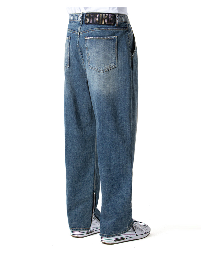 스트라이크 빈티지 워시 플리티드 진 Vintage Wash Pleated Jeans (WIDE) 착용컷