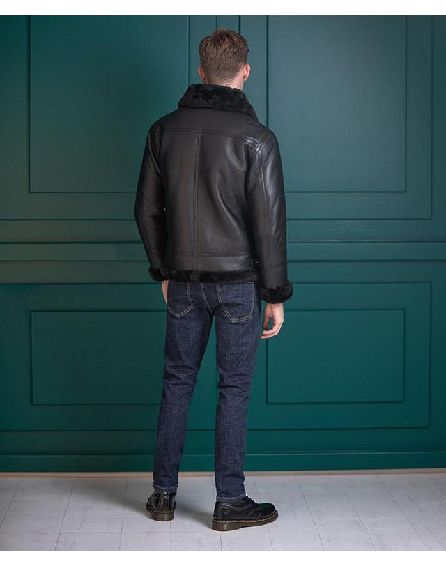 스트라이크 크리오스 램스킨 쉐어링 재킷 Krios Lambskin Shearling Jacket (BLACK) 착용컷