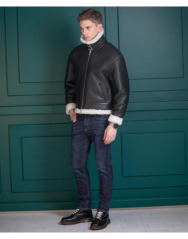 스트라이크 크로노스 램스킨 쉐어링 무톤 재킷 Chronos Lambskin Shearling Mouton Jacket (BLACK) 착용컷