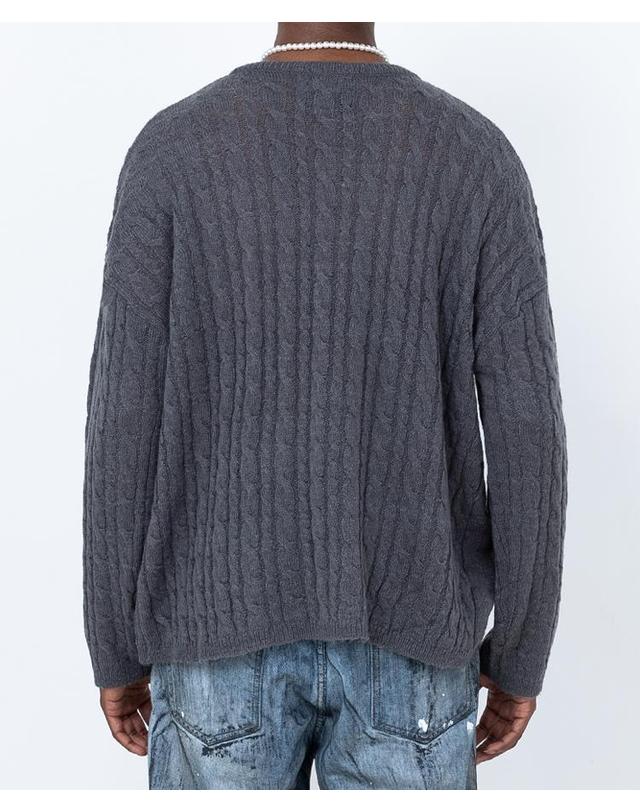 스트라이크 럭스 트위스트 케이블 니트 Luxe Twist Cable Knit (CHARCOAL) 착용컷