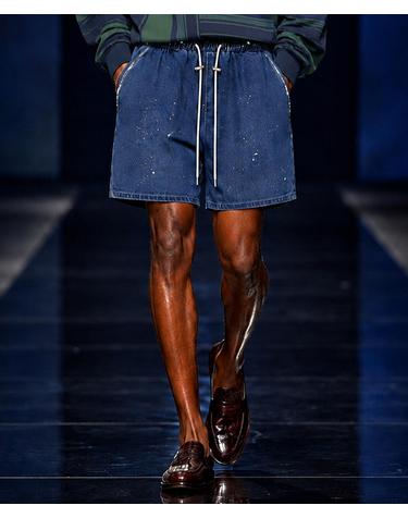 아틀리에 페인티드 릴랙스드 데님 쇼츠 Atelier Painted Relaxed Denim Shorts (BLUE)