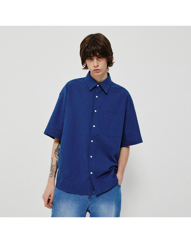 씨오큐 WASHED LINEN BOX SHIRT_NAVY 착용컷