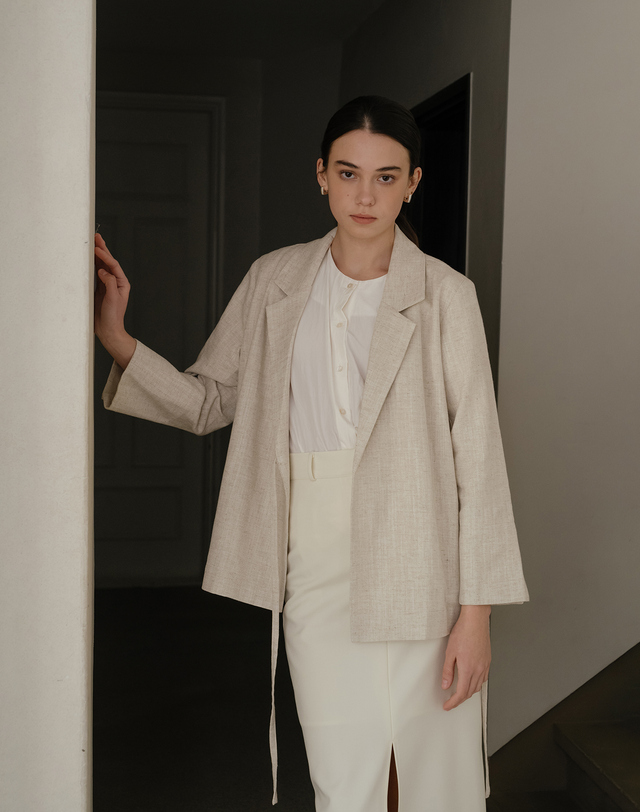 유니스 Linen Tie Waist Jacket 착용컷