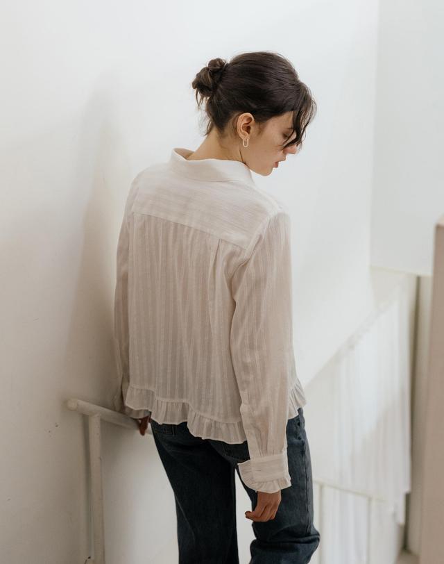 유니스 Frill Hem White Shirt 착용컷