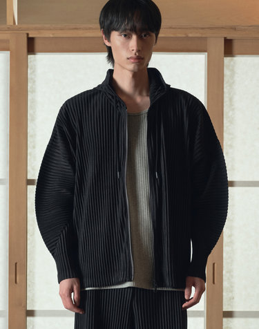 Yoyogi Pleats Hooded Zip-Up (Black)
