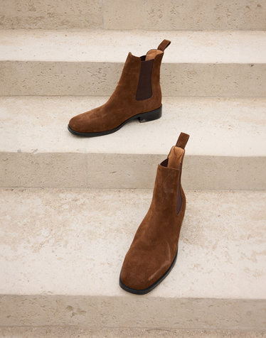 [RMMV x TNGT] Semi Square Toe Suede Chelsea Boots (Brown)