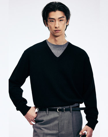 Layered V-Neck Knit Top (Black)