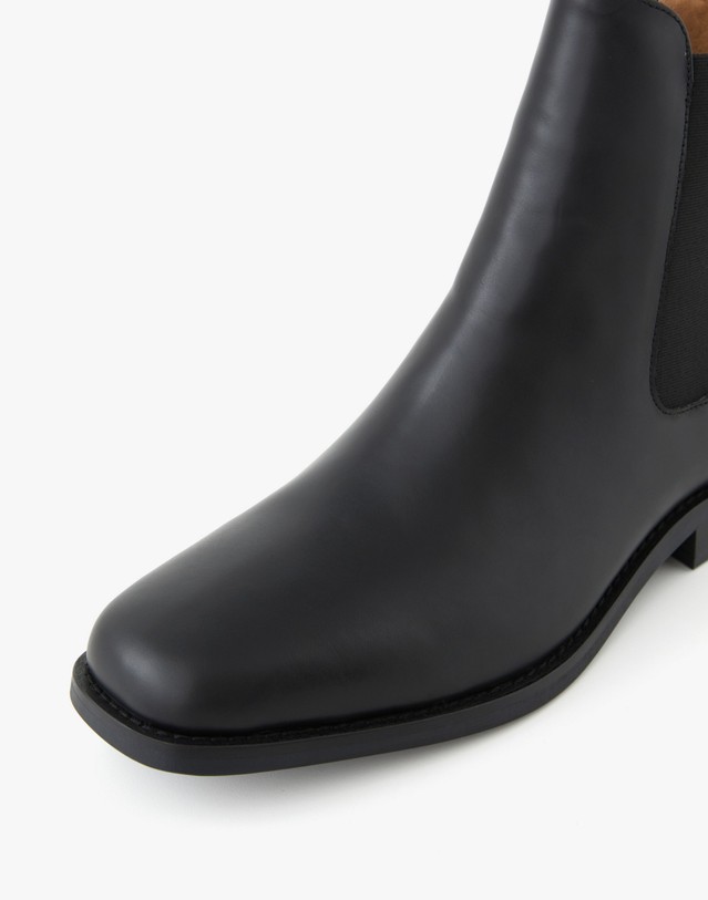 티엔지티 [RMMV X TNGT] Semi-Square Toe Chelsea Boots (Black) 블랙 착용컷