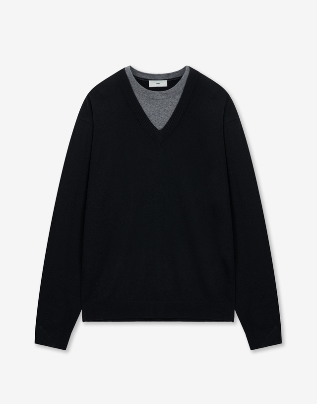 티엔지티 Layered V-Neck Knit Top (Black) 블랙 착용컷