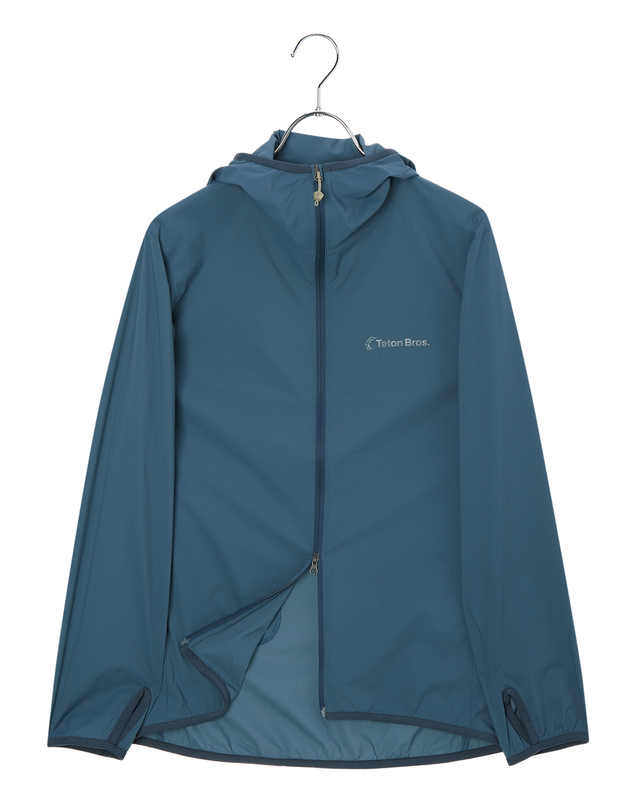 티톤 브로스 [초경량]여성 Wind River Hoody 밝은 네이비 착용컷