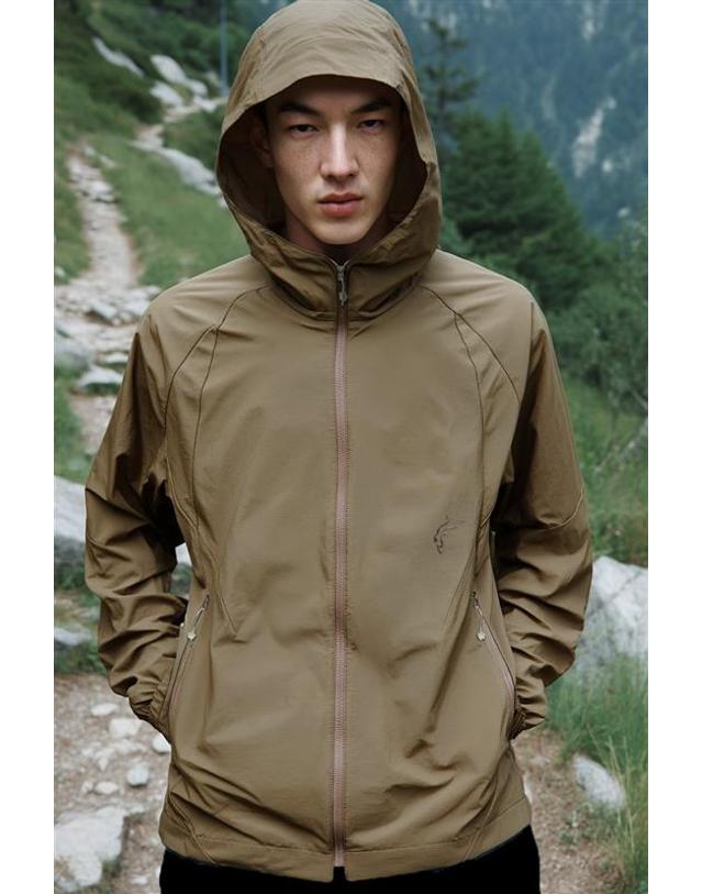 티톤 브로스 Dulle Hood Jacket 베이지 착용컷