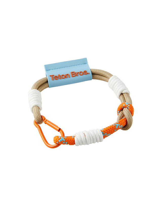 티톤 브로스 LOOPIE KEYRING 카키 착용컷