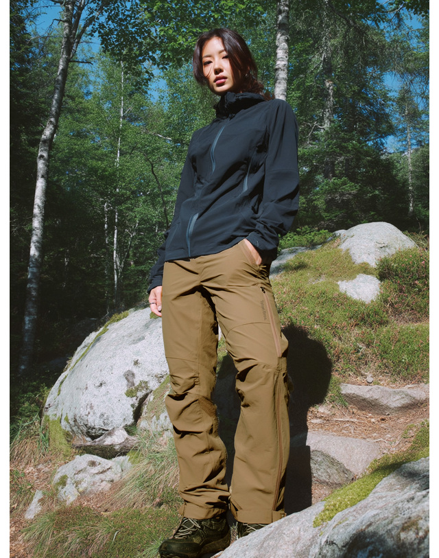 티톤 브로스 여성 Dulle Ventile Pant 베이지 착용컷