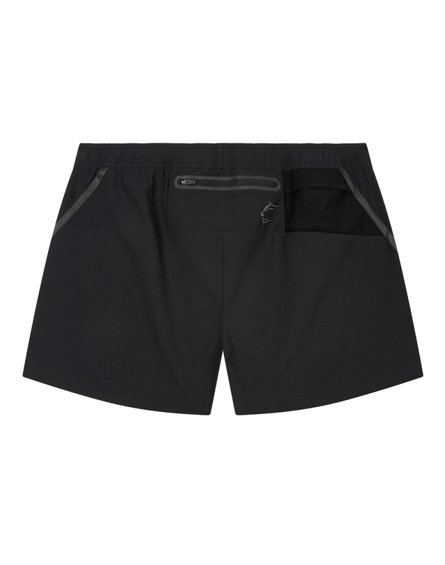 티톤 브로스 Running shorts 블랙 착용컷