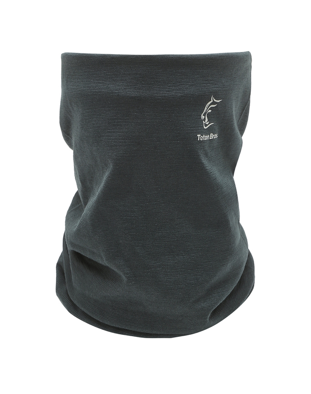 티톤 브로스 Axio Lite Neck Gaiter 진한 초록 착용컷