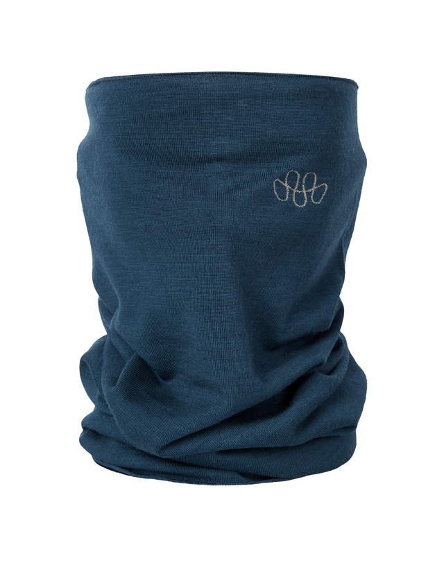 티톤 브로스 Axio 3D Neck Gaiter 밝은 네이비 착용컷